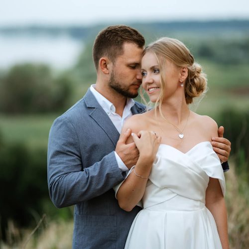 bride-and-groom-on-in-the-woods-2021-12-14-01-08-36-utc